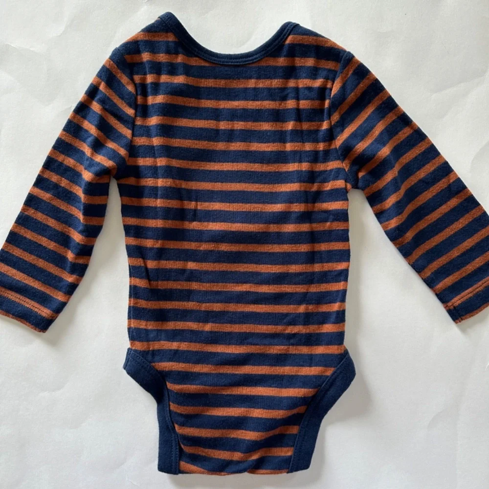 Like New Baby Boy Mickey Mouse Onesie Size 6M Disney Long Sleeve Stripe